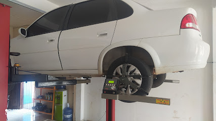 Royal Center Car