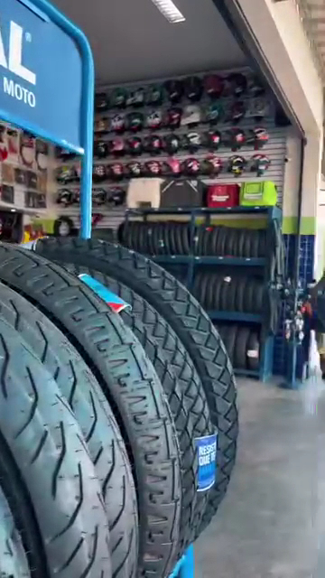 Amazon Motos