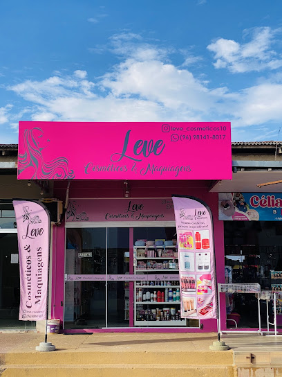Leve cosméticos e maquiagem