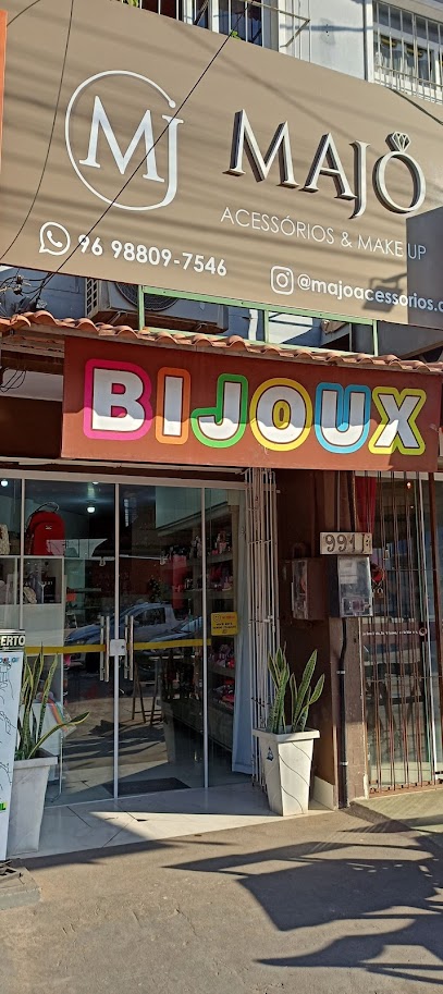Majo Bijoux e Acessórios