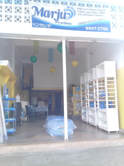 Marju Piscina e Essências