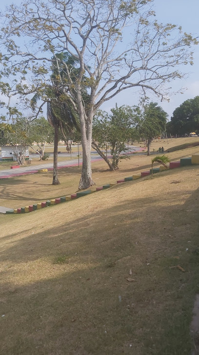 Praça Jacy Barata