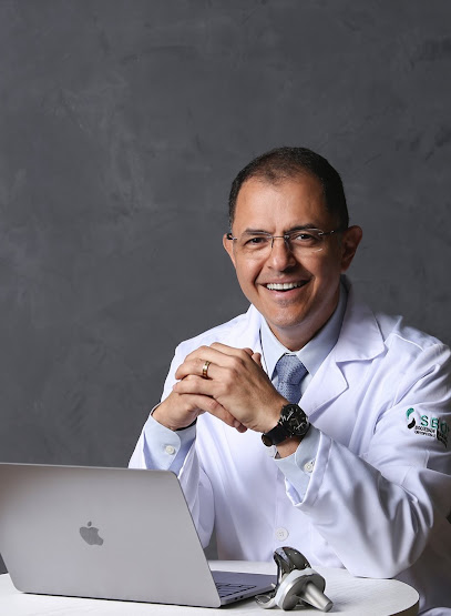 Dr. Enzio Nobre Ortopedista