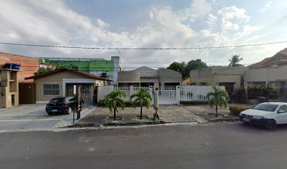 Dra. Maria Carolina Feio Barroso, Dentista