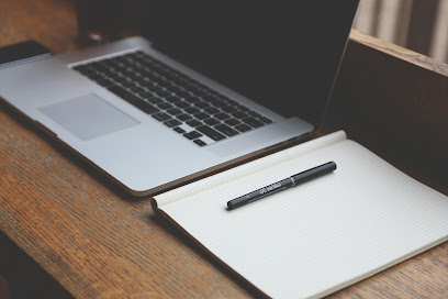 Abduzido Studio - Websites e Marketing Digital