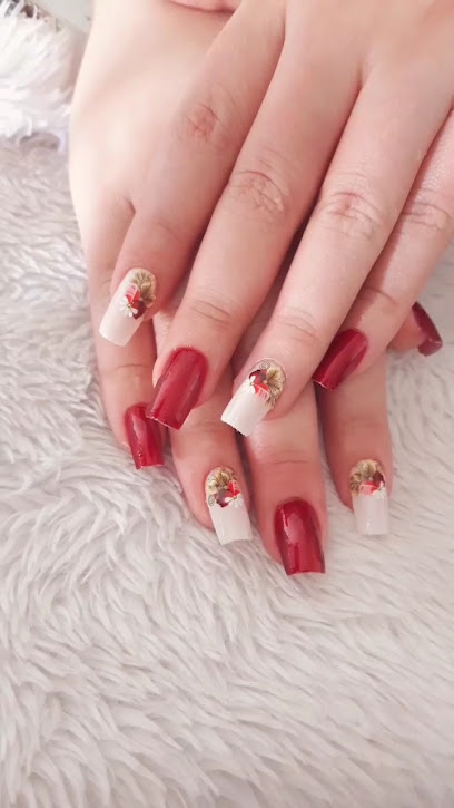 Esmalteria kelly Mendes