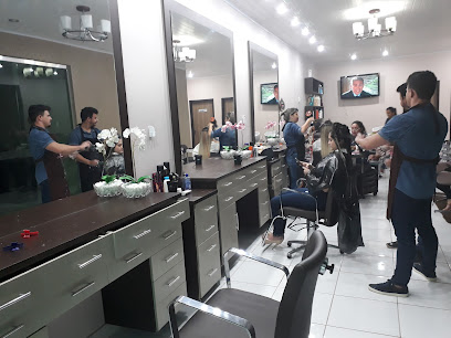 Kley Leal Cabelo E Maquiagem