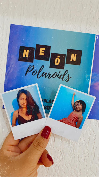 Neón Polaroids