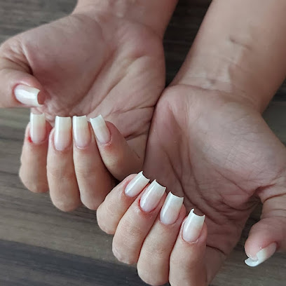 Núbia Coutinho- Nail Designer